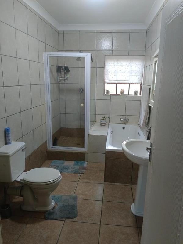3 Bedroom Property for Sale in Vaalpark Free State